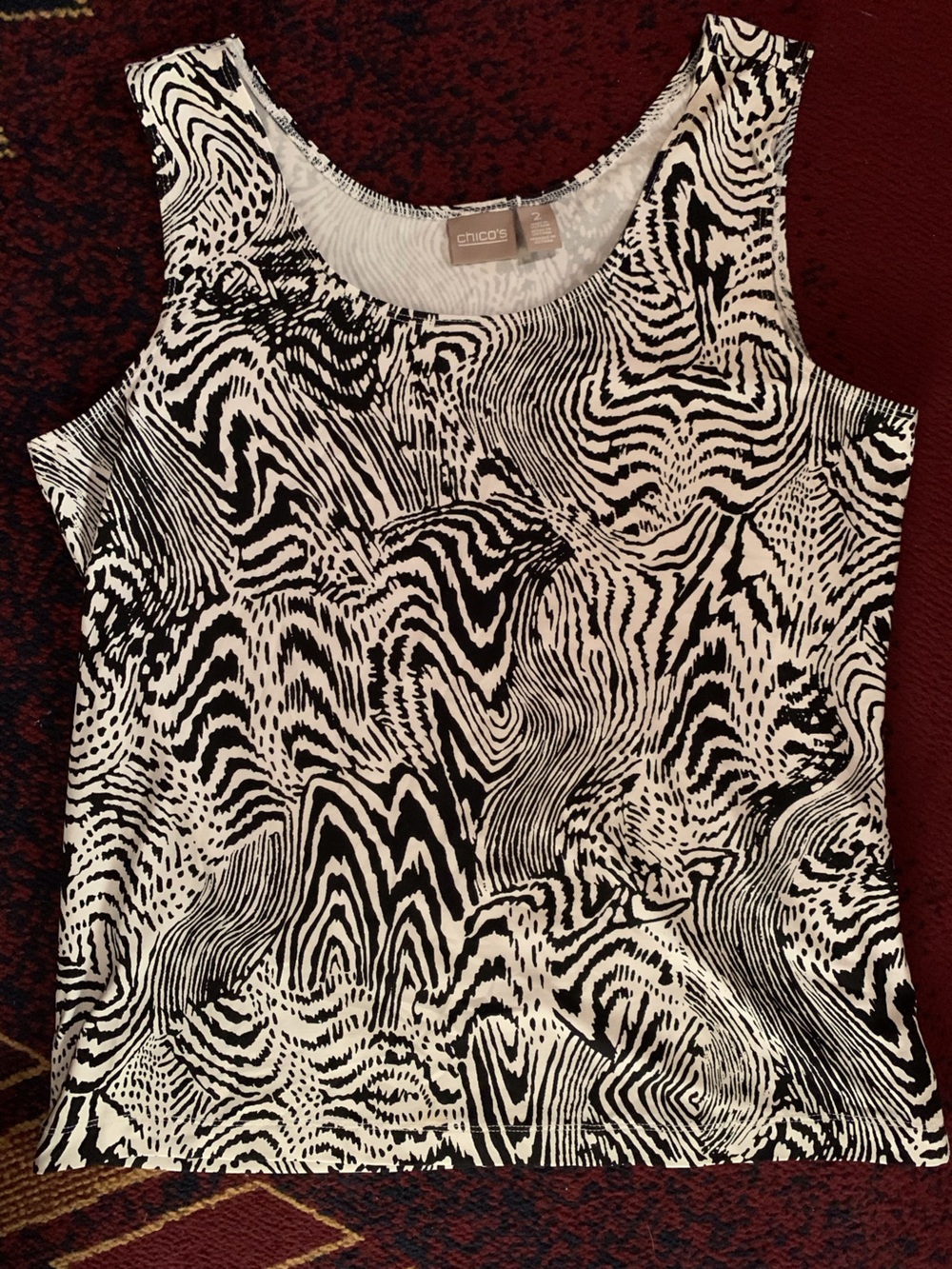 Chico's Black & White Abstract Wave-Print Tank